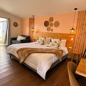 https://la-martina-guest-house.colombiamedellinhotels.com